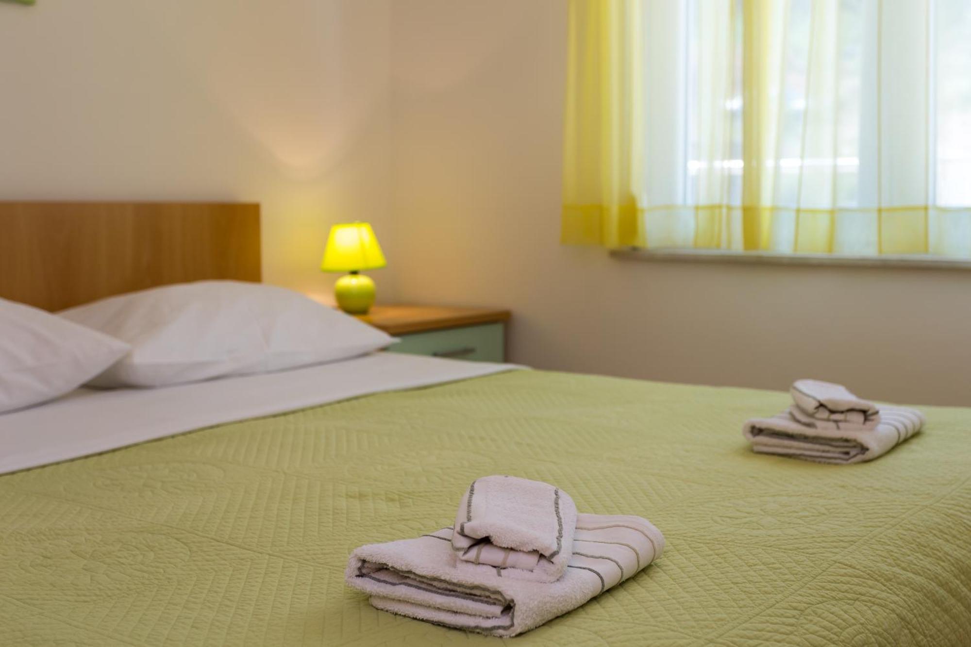 Apartments In Villa Top โตรกีร์ ห้อง รูปภาพ