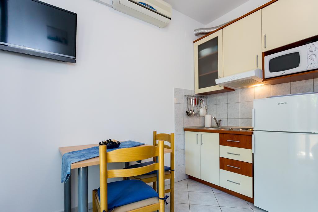Apartments In Villa Top โตรกีร์ ภายนอก รูปภาพ